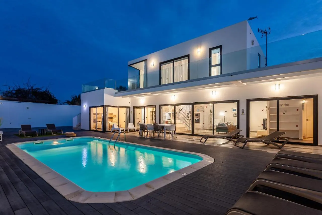 Villa Luxury Azul Private Pool And Bbq Corralejo By Holidays Home